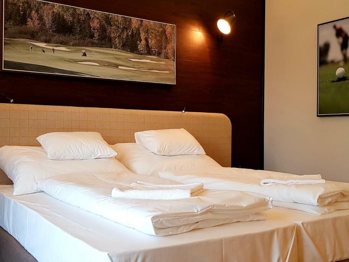 Bed and Breakfast Pannonia Golf & Country Club Alcsutdoboz Esterno foto